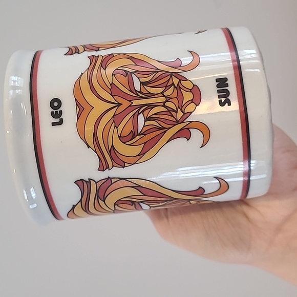 Vintage Leo Zodiac Mug - Picture 7 of 7